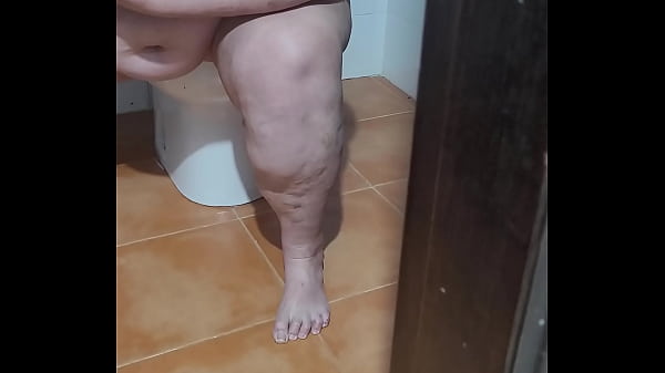 Coolmarina. Er brachte mich im Badezimmer zum Abspritzen